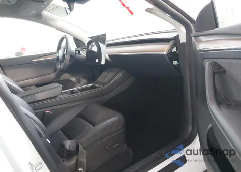 2022 Tesla Model Y Long Range Dual Motor All-Wheel Drive from USA, damaged, VIN 7SAYGDEE9NF561805